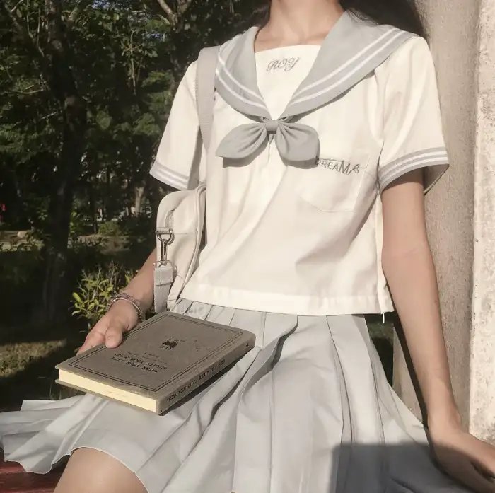 女高怪谈5：结伴自杀